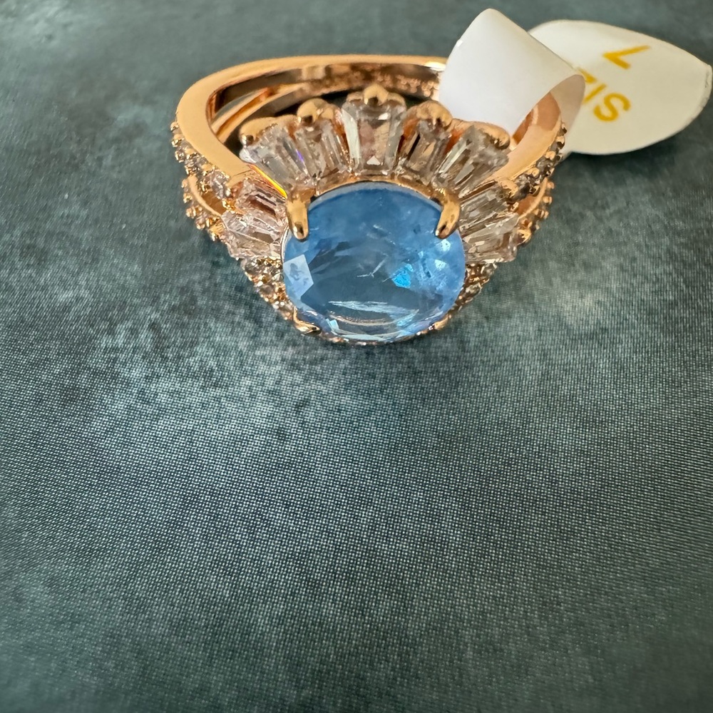 Bomb Party ring Living the Life